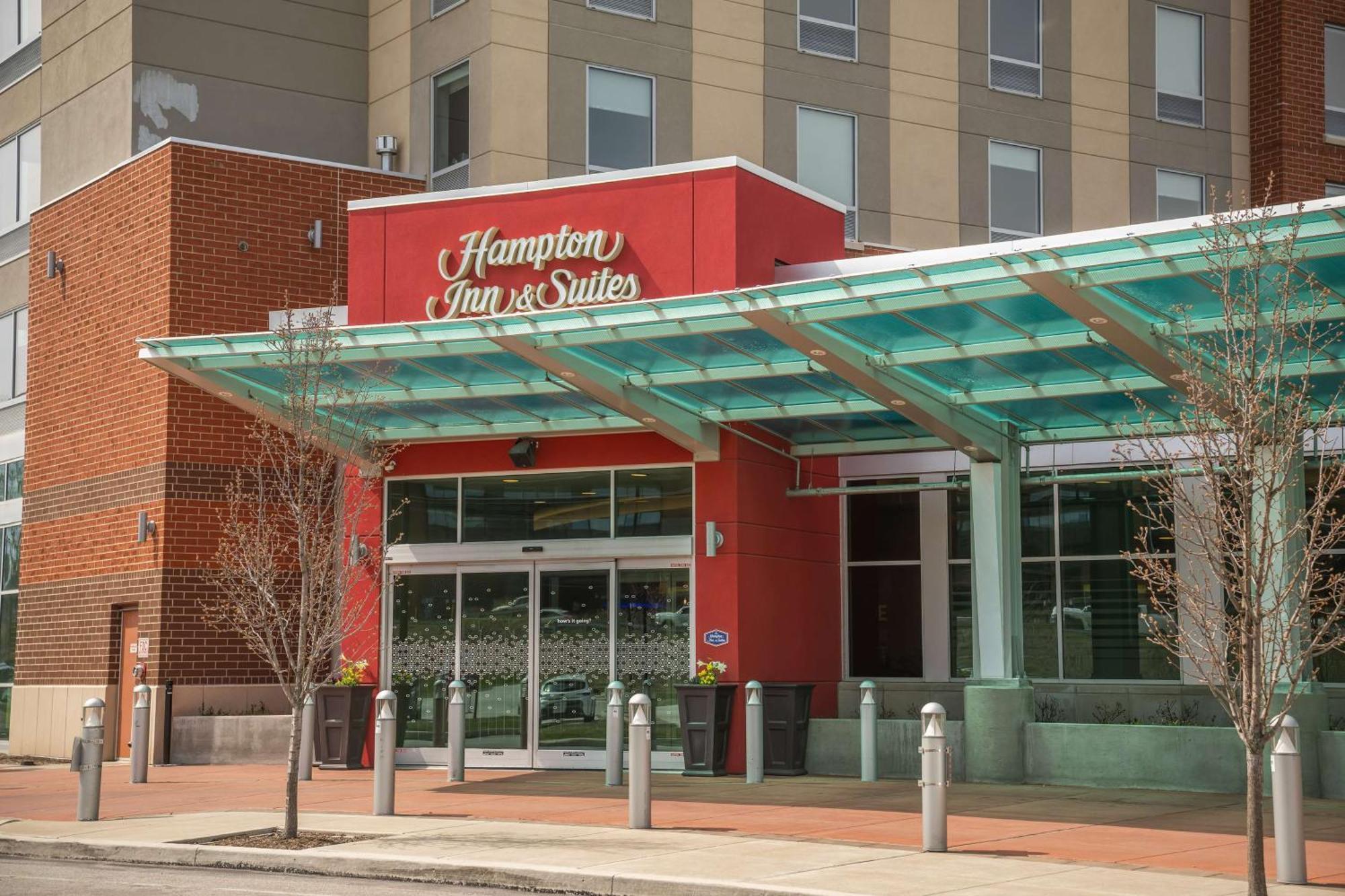 Hampton Inn & Suites Erie Bayfront Bagian luar foto